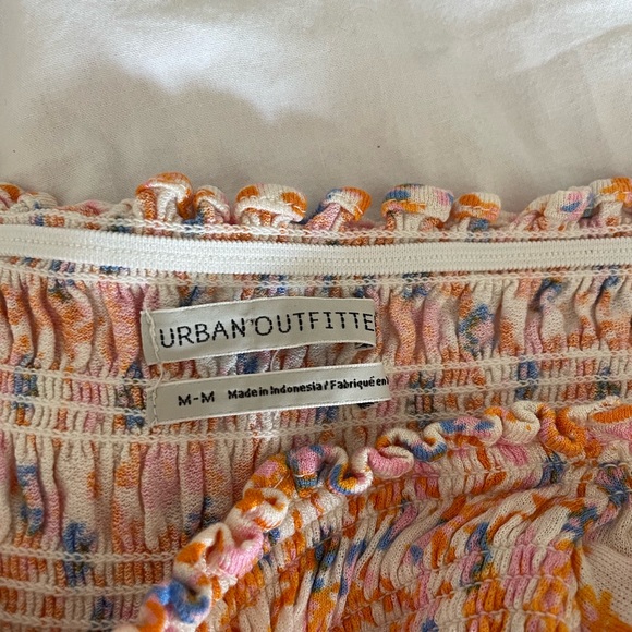 Urban Outfitters cropped long sleeve orange floral top - Picture 2 of 2